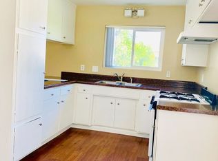 1094 Bonita St, Tustin, CA 92780