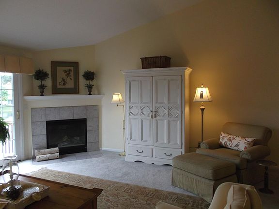 2nd image of 331 Timberlake Dr W