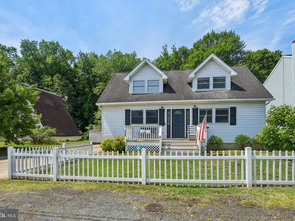 1658 Bay Ridge Rd, Edgewater, MD 21037