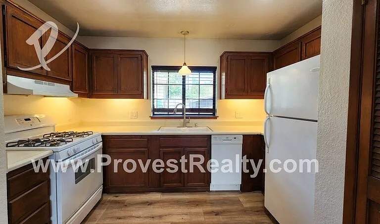 6078 Spruce St #C — Photo 30