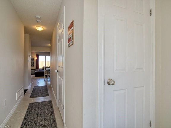 4th image of 80 Miranda Path