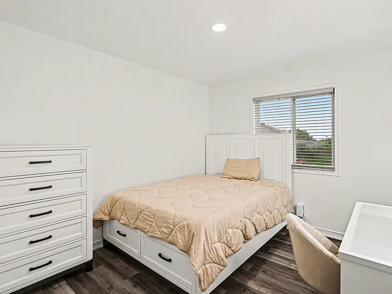 5301 W Olympic Cir — Photo 11