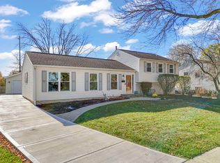 1231 Tyburn Dr, Schaumburg, IL 60194