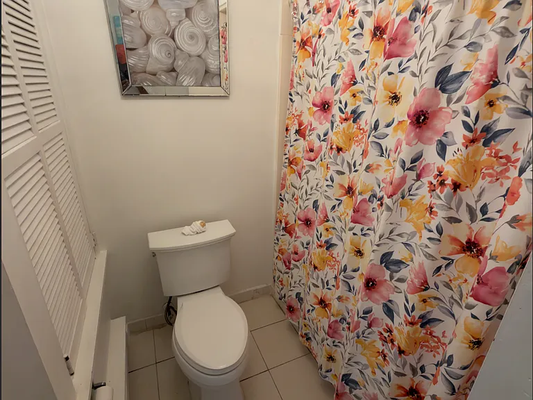 37 Sherman St #B — Photo 8