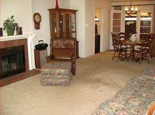 3743 Page St, Redwood City, CA 94063