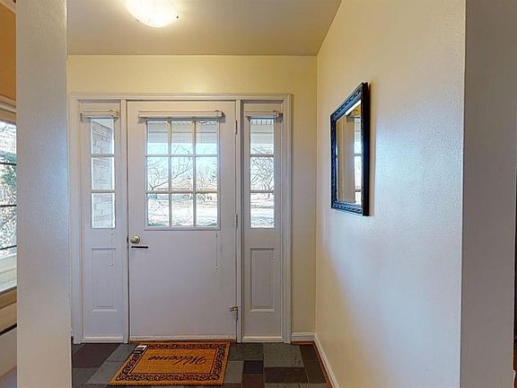 3rd image of 2473 Bella Vista Dr