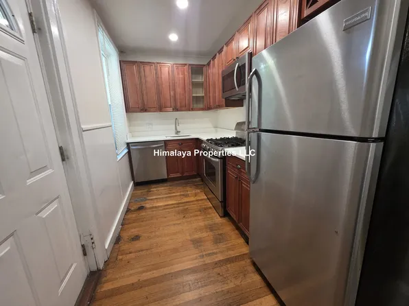 26 Mayfield St, Dorchester, MA