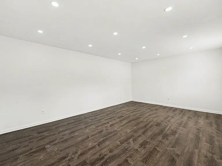 18 Ophir Dr — Photo 31