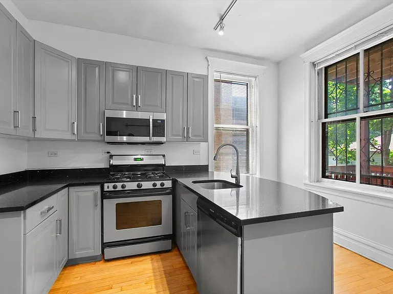 3311 W Wrightwood Ave #1 — Photo 11