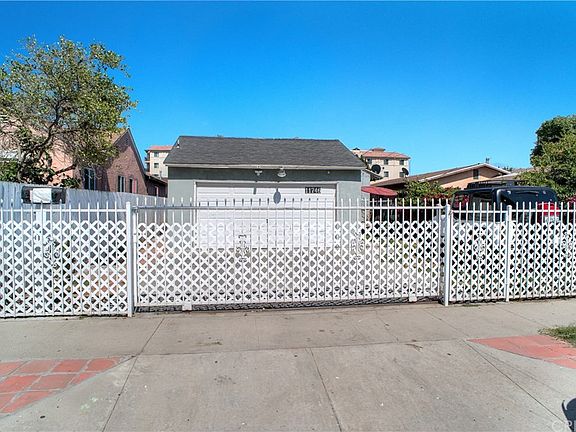 2nd image of 11746 Holmes Ave
