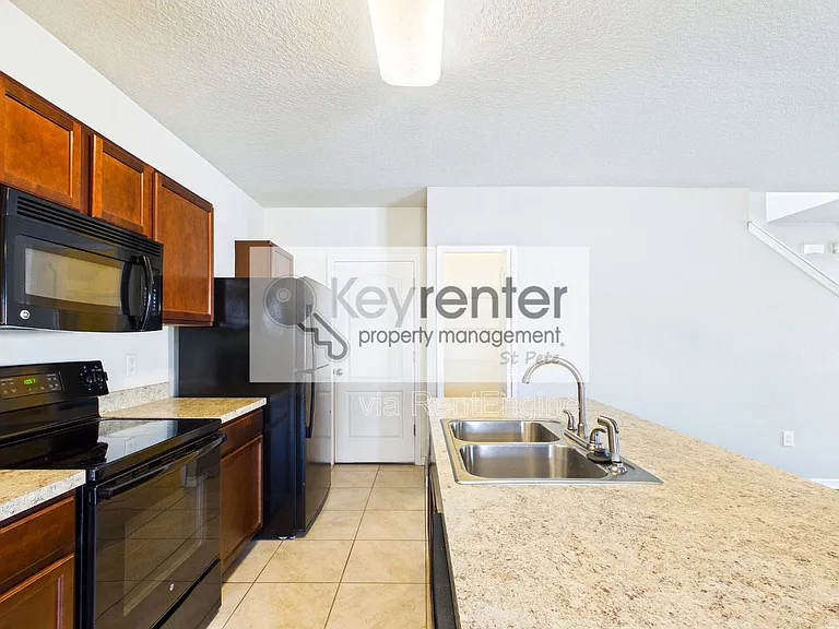 14517 Dunrobin Dr — Photo 22