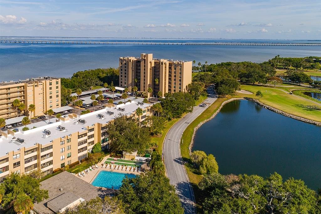 2616 Cove Cay Dr UNIT 303