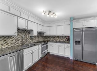 15830 Terrace Dr #RO3, Oak Forest, IL 60452