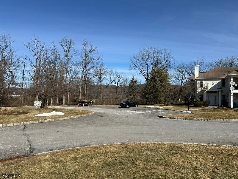 2 bed, 2.0 bath, $2,450 — Photo 4