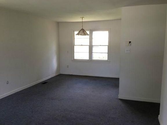 2nd image of 1633 Dearborn Dr