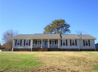 124 Kennelworth Way, Easley, SC 29640