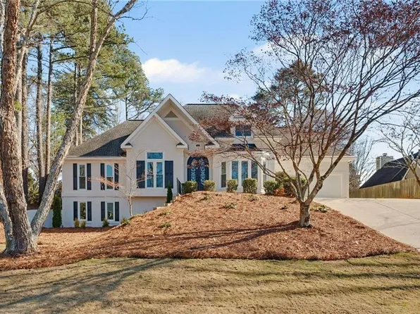 4545 Forest Peak Cir, Marietta, GA 30066