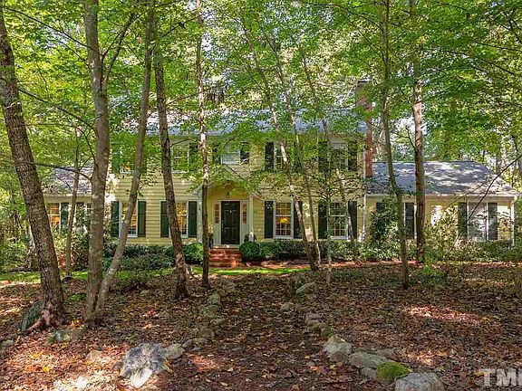 2nd image of 104 Mel Oaks Dr