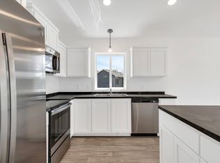 1125 Tiger Ct NE, Isanti, MN 55040