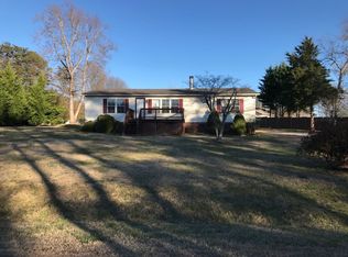 3437 50th Avenue Cir NE, Hickory, NC 28601