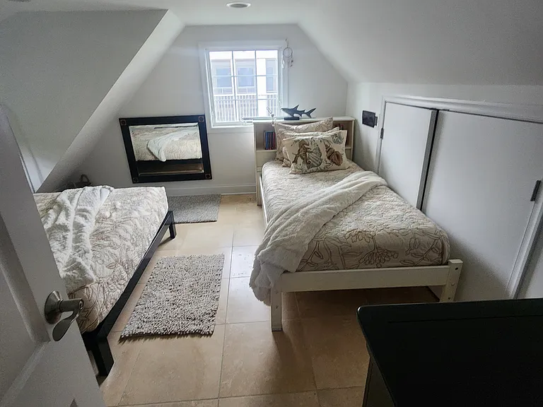 Upstairs bedroom loft