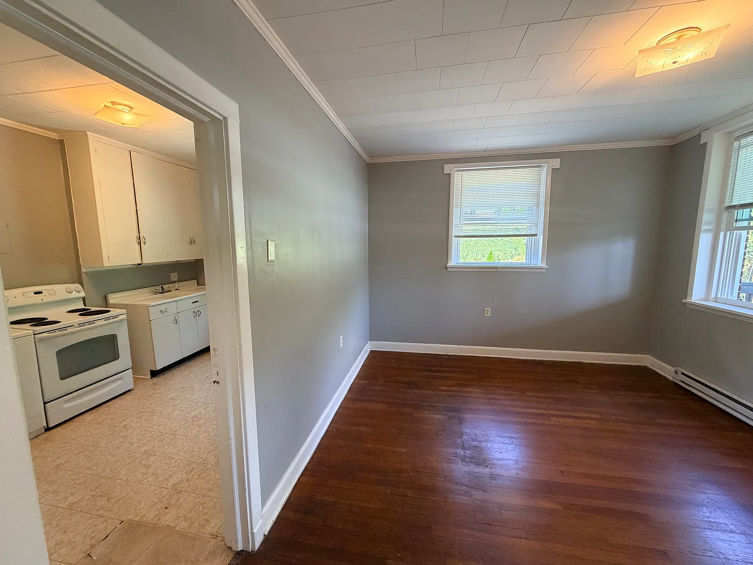 1 bed, 600 sqft, $950 — Photo 2