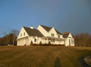 22 Memory Ln, Milanville, PA 18443