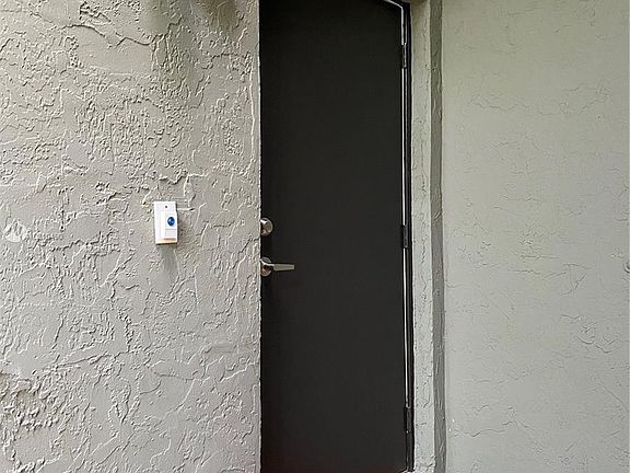 5th image of 1000 NW North River Dr #12