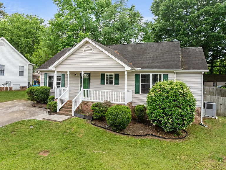 404 Foxbridge Ct — Photo 40