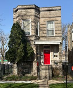 822 N Harding Ave, Chicago, IL, 60651