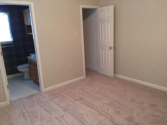 Master Bedroom & Bath