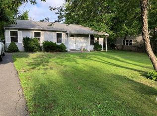 609 Bayview Ave, Bellport, NY 11713