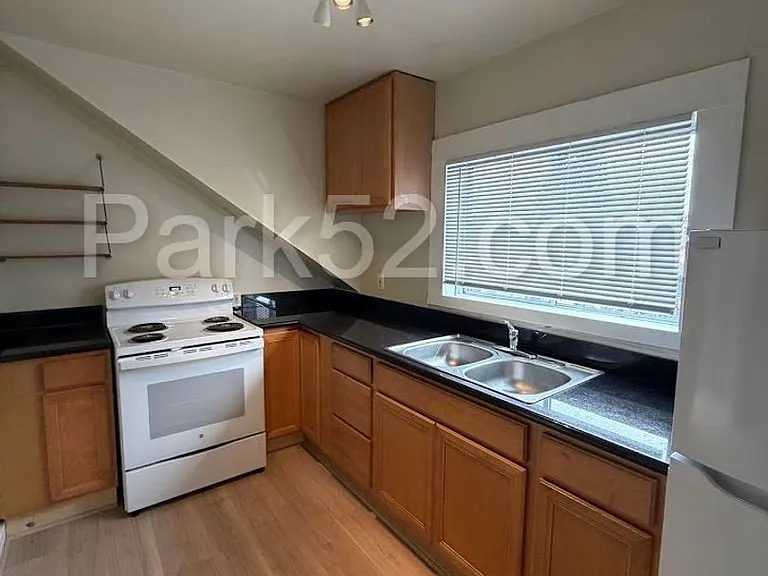 1711 S 9th St #B — Photo 7