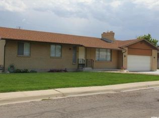 75 S Deseret Cir, Grantsville, UT 84029