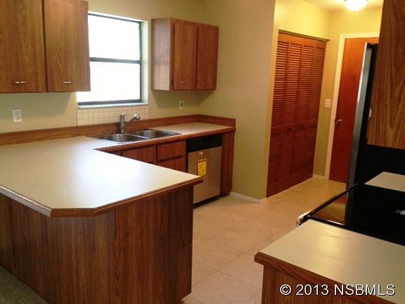5th image of 3511 Victory Palm Dr