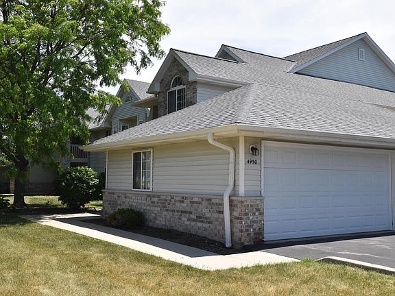 3rd image of 4950 W Maple Leaf CIRCLE