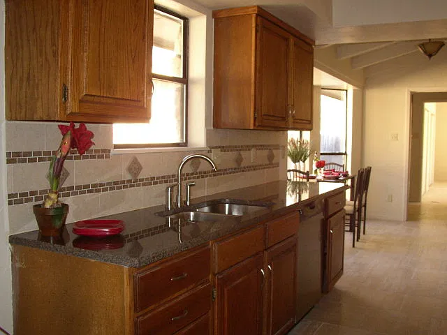 4 bed, 3.0 bath, 2775 sqft, $2,900 — Photo 3