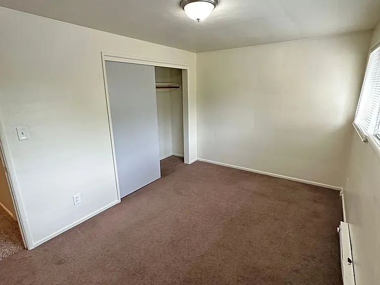 West Apartments — Photo 12