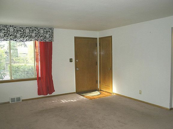 4th image of 7348 40th Ave NE