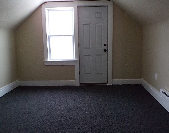 2nd image of 1717 Walnut Ave #2