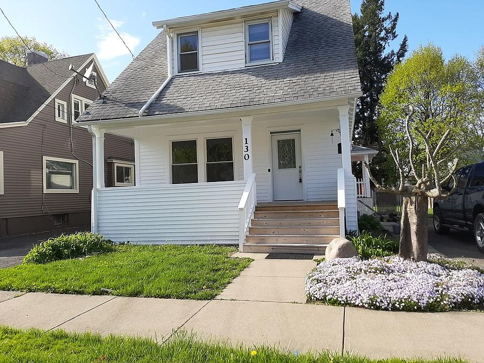 1st image of 130 E 11th St