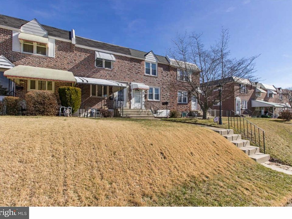 1st image of 805 Hillcrest Dr