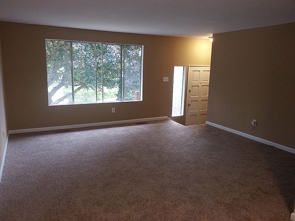 3rd image of 13803 91st Pl NE