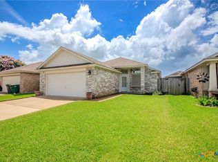 127 Carlsbad Dr, Victoria, TX 77904