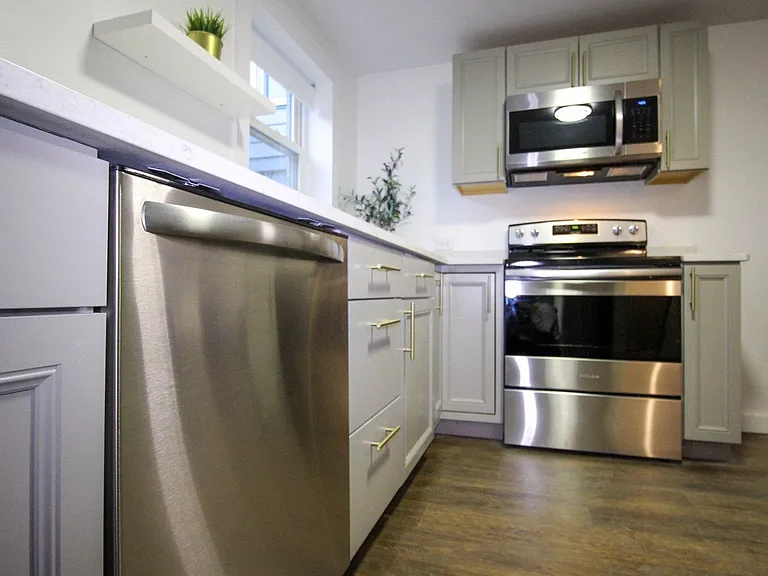 230 Bryant Ave — Photo 65
