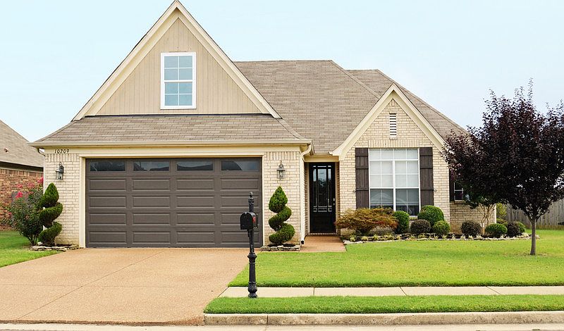 1st image of 10209 Needle Pine Dr