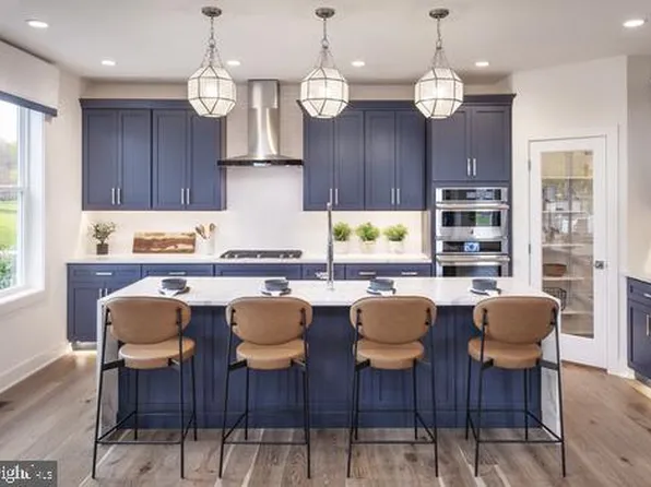 23 Alroy Rd #12, Malvern, PA 19355