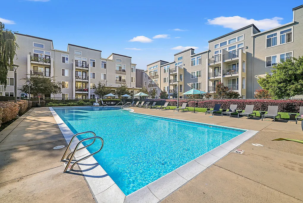 The Courtyards at 65th Street — Photo 2
