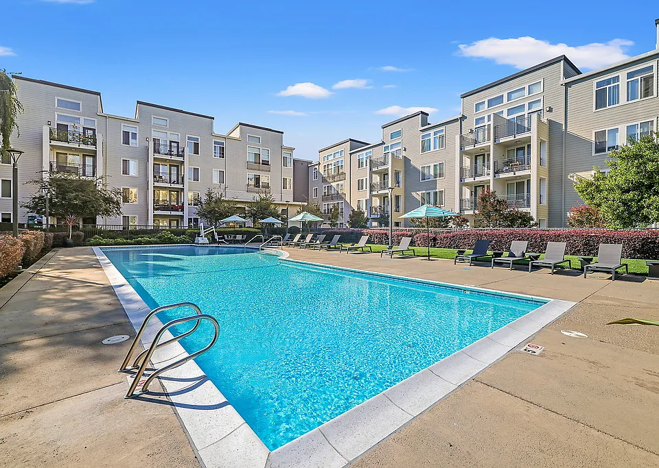 The Courtyards at 65th Street