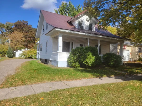 713-713 1/2 13th Avenue, 713 1/2 E 13th Ave, Bloomer, WI 54724